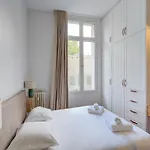 Apartment Spacieux - Type Haussmannien - Wifi *