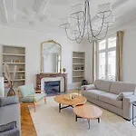 Apartment Spacieux - Type Haussmannien - Wifi Tours