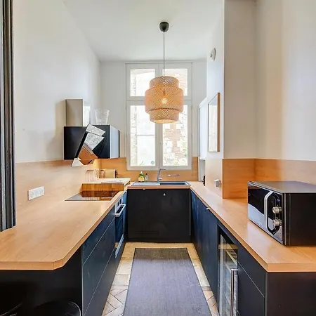 Spacieux - Type Haussmannien - Wifi *